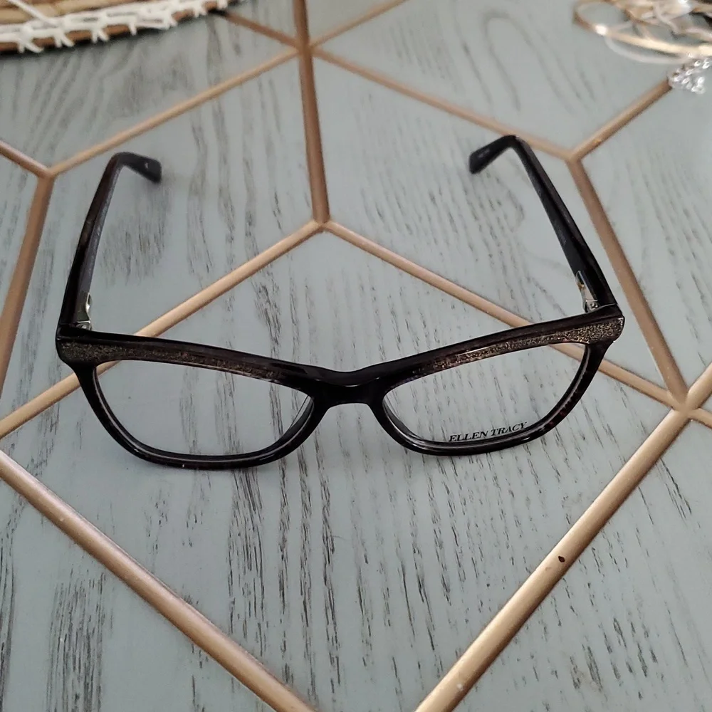 New Ellen Tracy Lucerne Women's Glasses in Gold and Purple Laminate. 51/15/135.